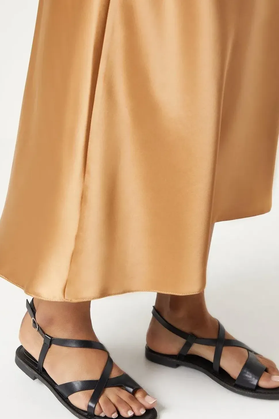 Principles: Bonnie Toe Loop Flat Sandals