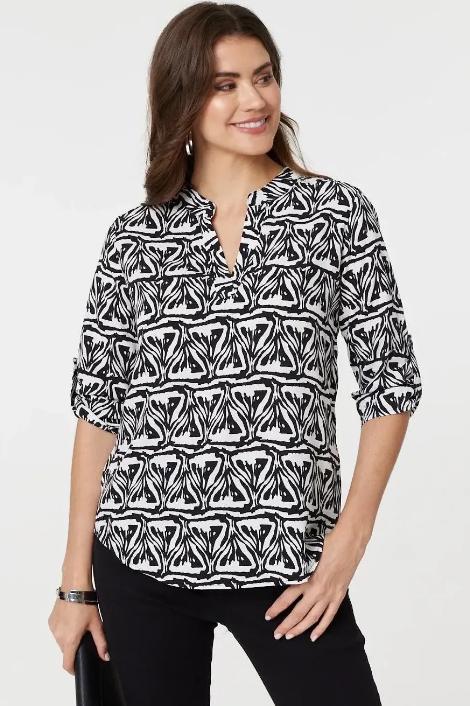 Printed Collarless V-Neck 3/4 Blouse