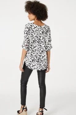 Printed Gathered Sleeve Blouse