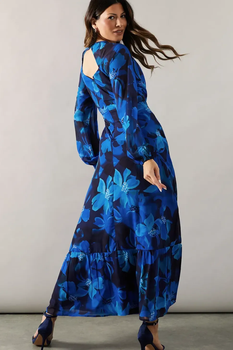 Printed Pleat Keyhole Maxi Dress