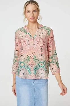 Printed 3/4 Sleeve V-Neck Relaxed Blouse