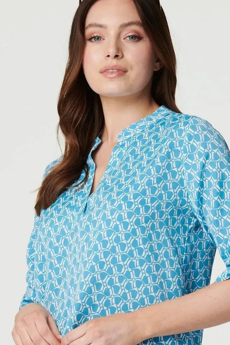 Printed 3/4 Turn-Up Sleeve Blouse