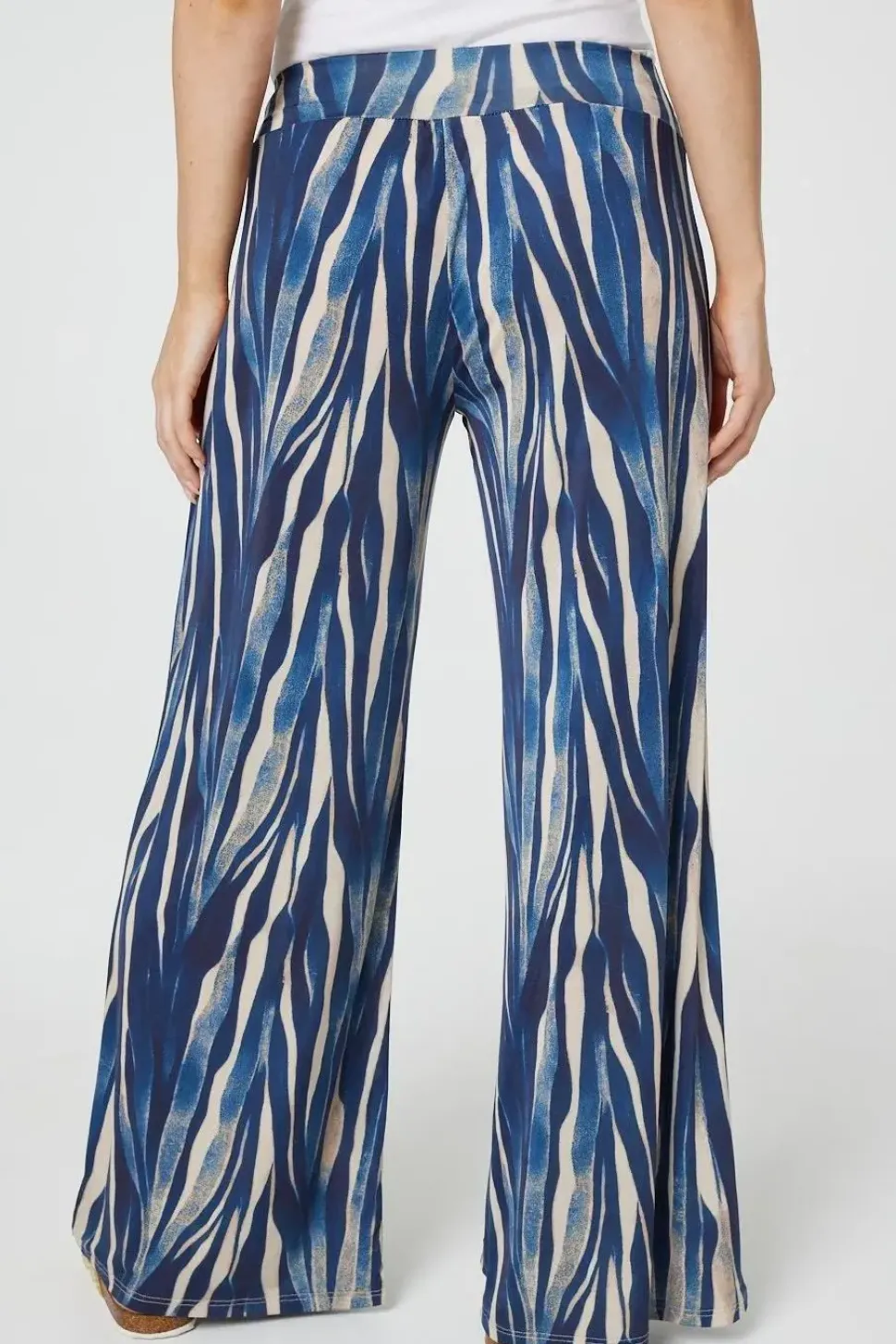 Printed Wide Leg Pull On Pants