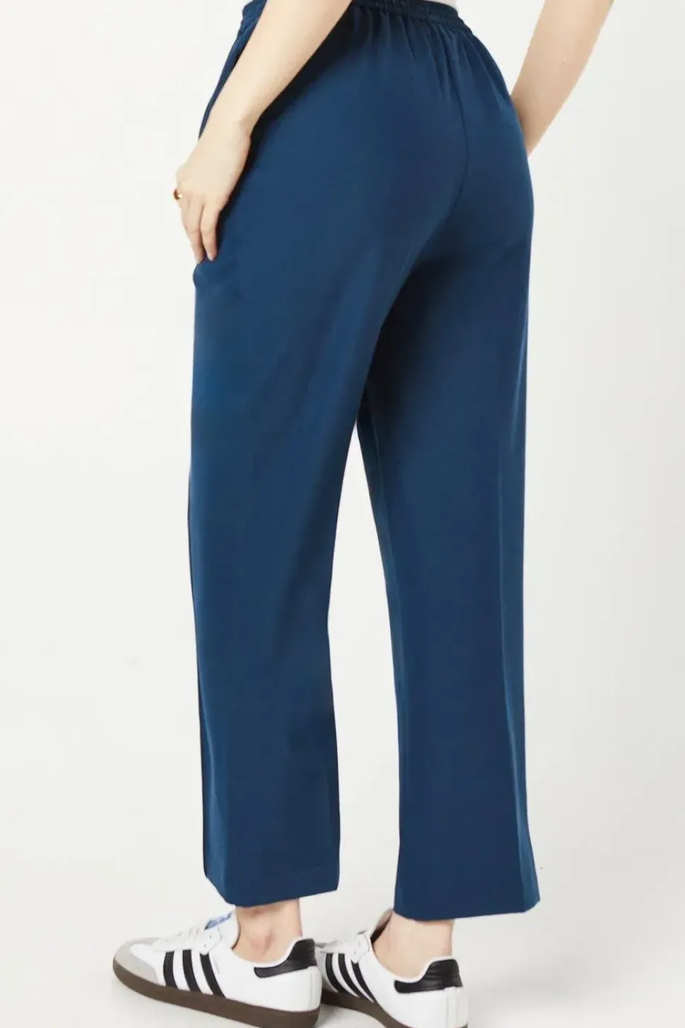Pull On Elastic Waist Tapered Trouser