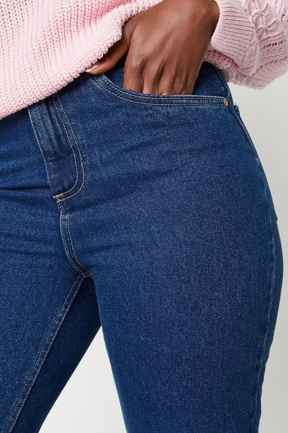 Relaxed Mom Jeans