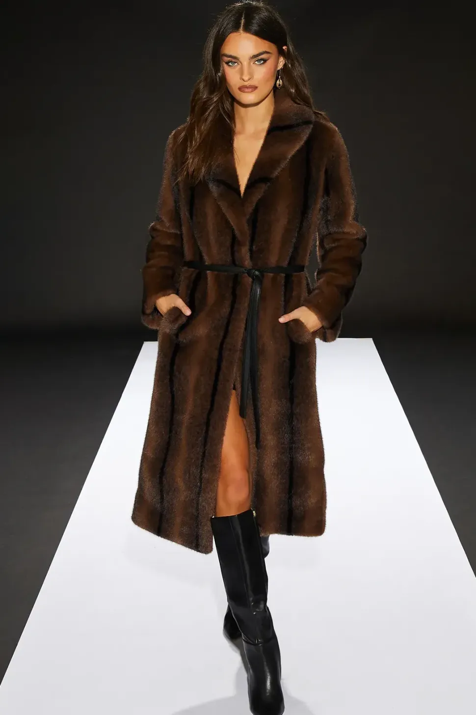 Runway 1.8.1.8 Stiletto Knee Boots