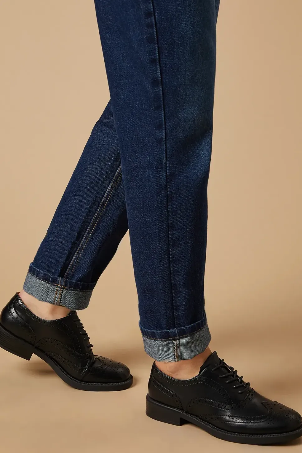 Sanya Brogue Detail Lace Up Flat Shoe