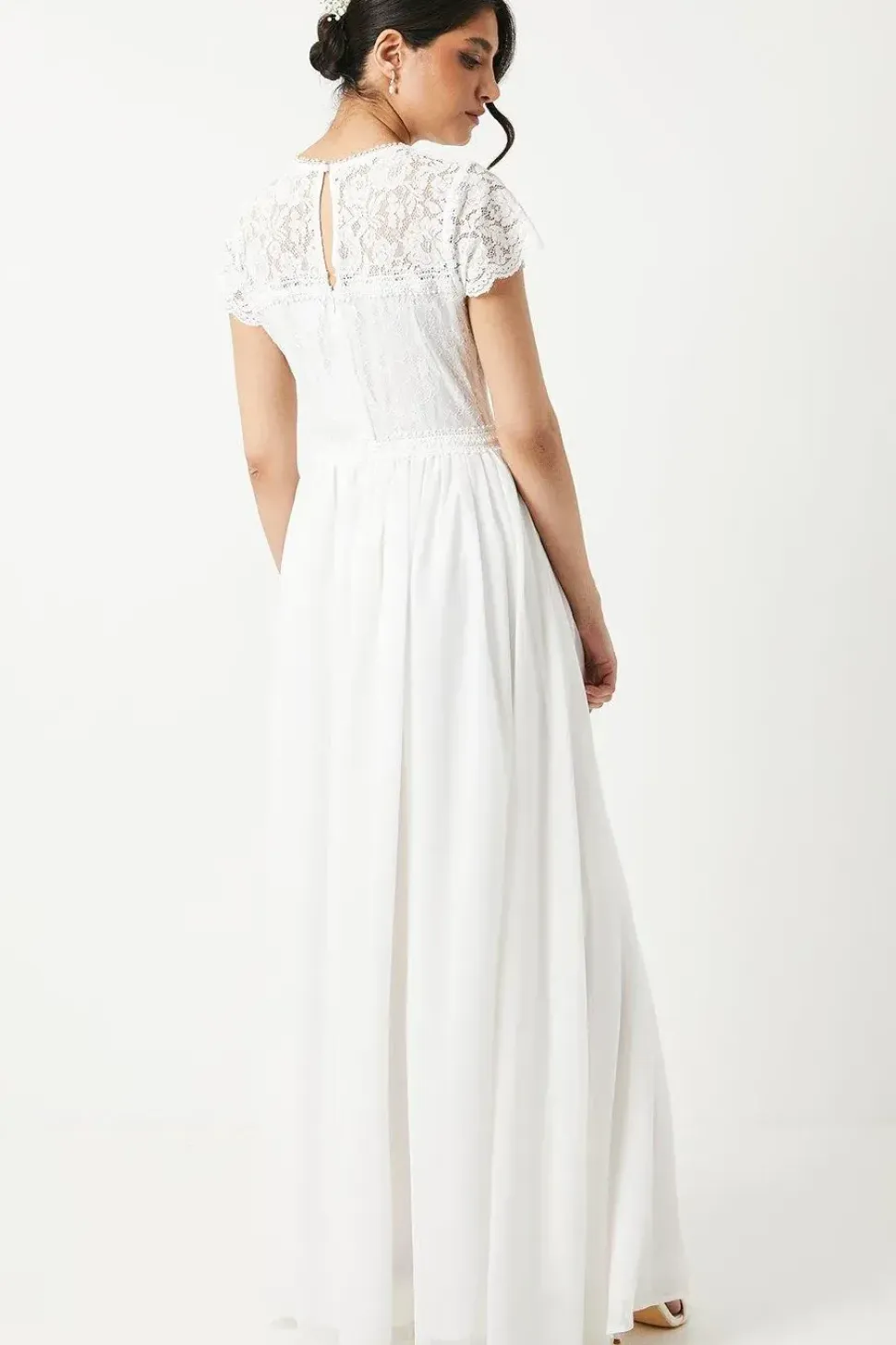 Short Sleeve Eyelash Lace Bodice Wedding Dress