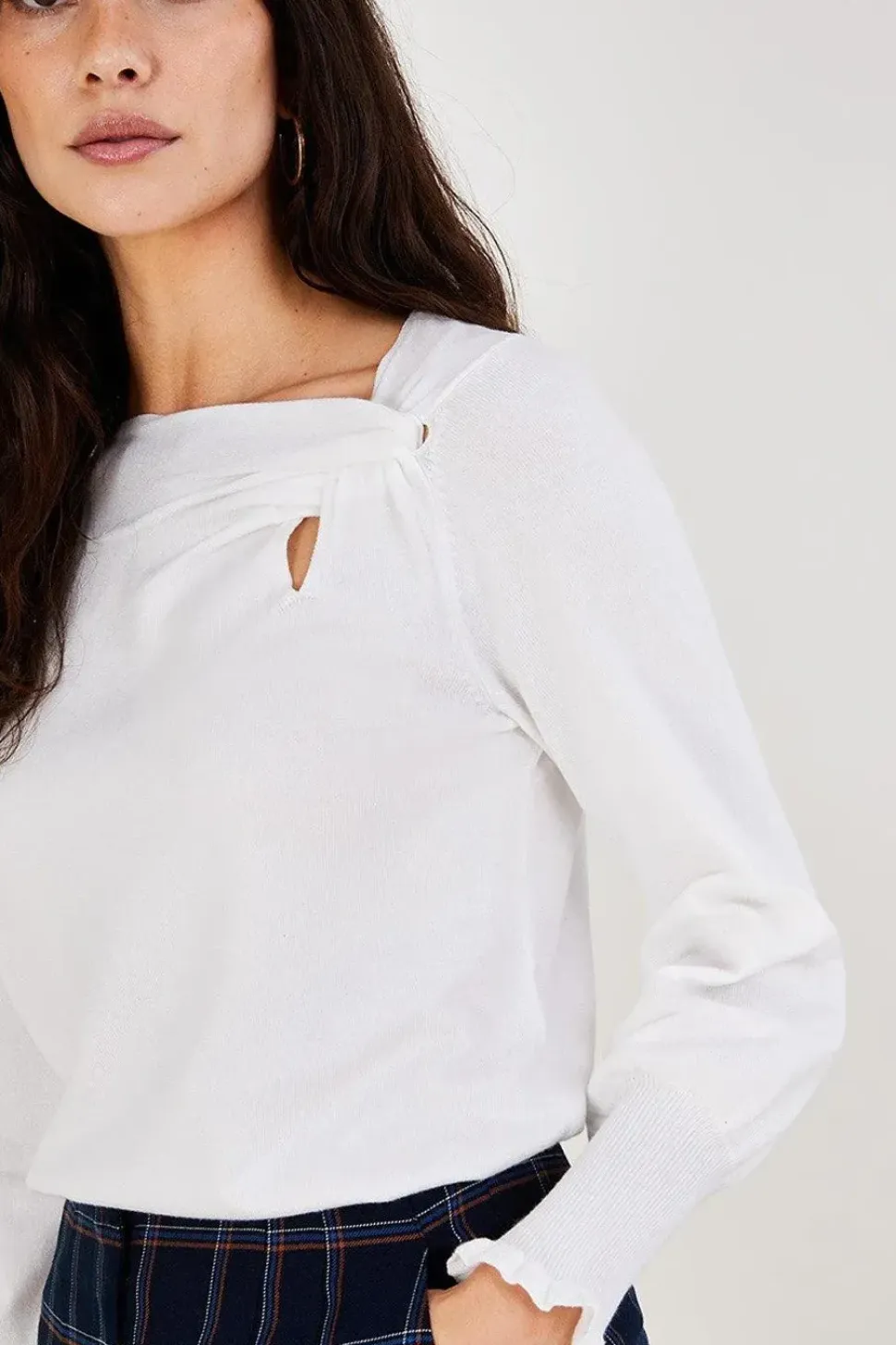 Side Knot Twist Jumper with LENZING邃