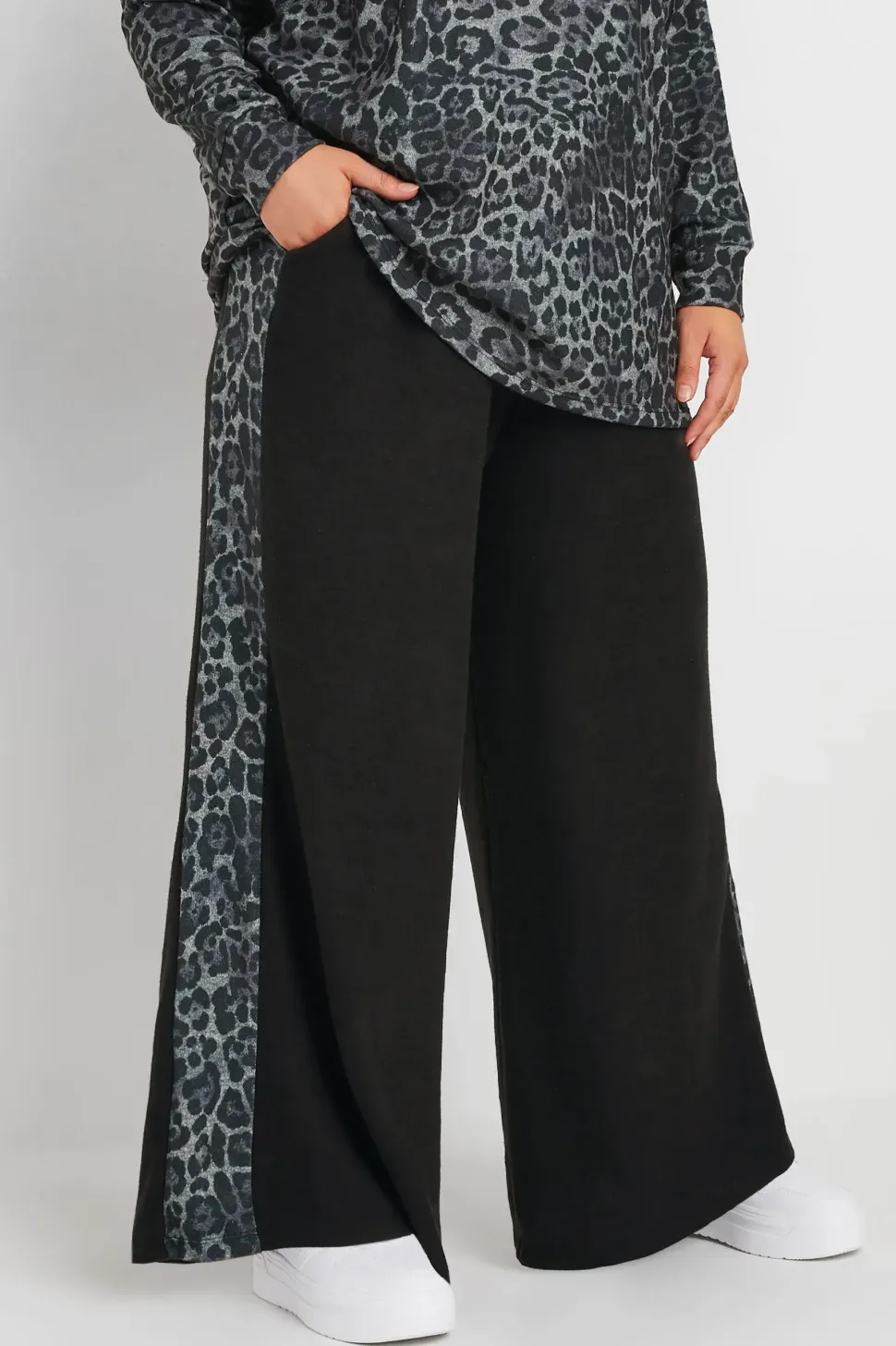 Side Stripe Trousers