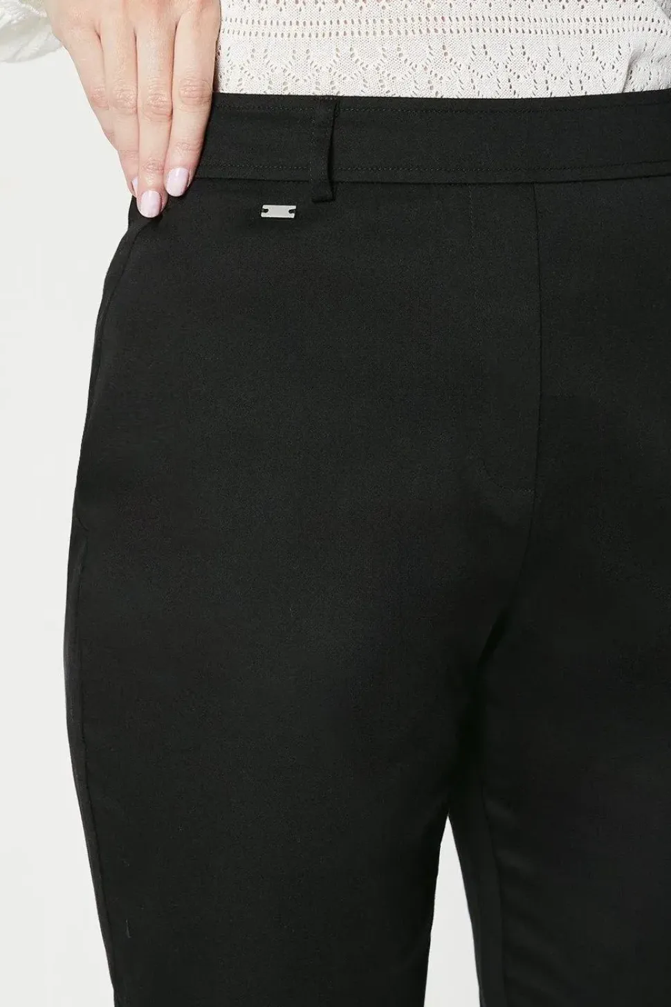 Side Zip Stretch Crop Trousers