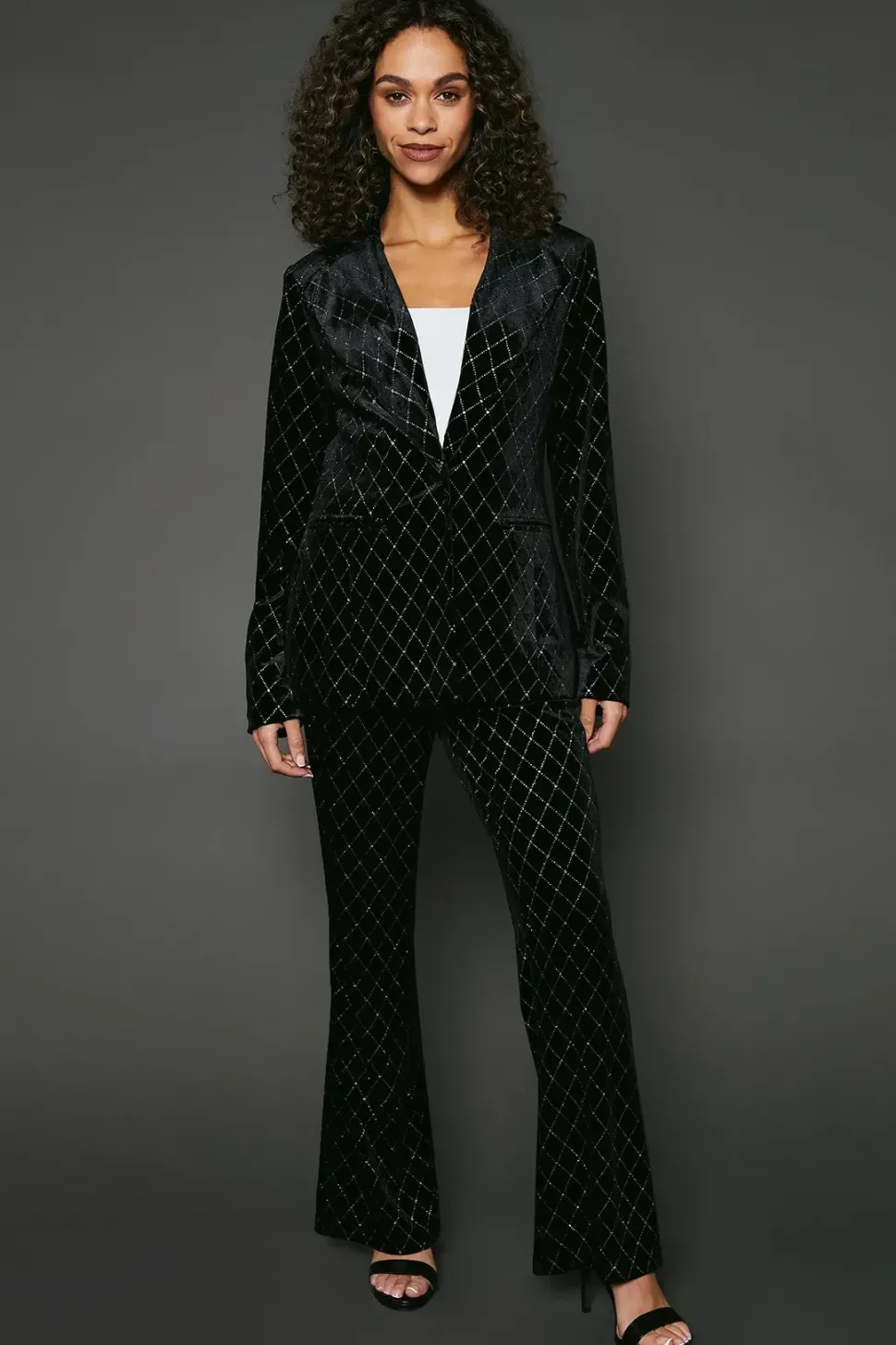 Single Breasted Embellished Velvet Blazer