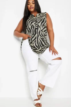 Sleeveless Blouse
