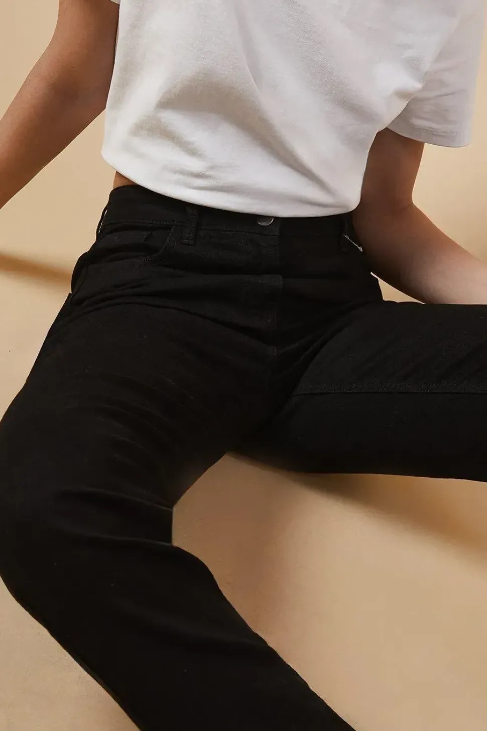 Slim Mom Jeans