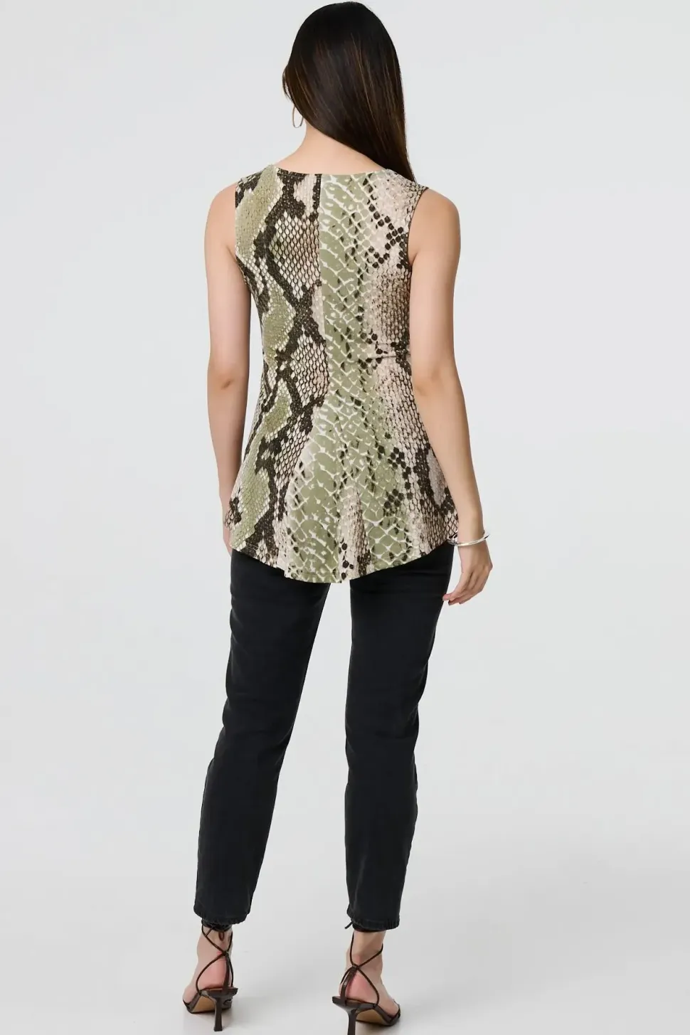 Snake Print Sleeveless Curve Hem Top