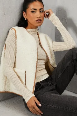 Soft Teddy Zip Through Gilet