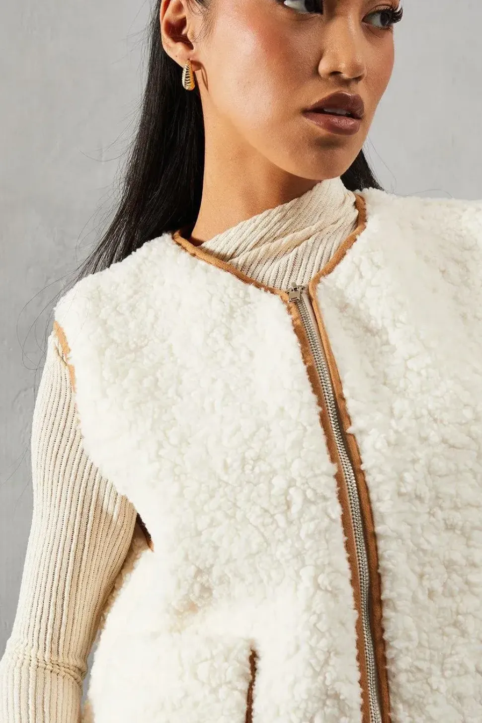 Soft Teddy Zip Through Gilet