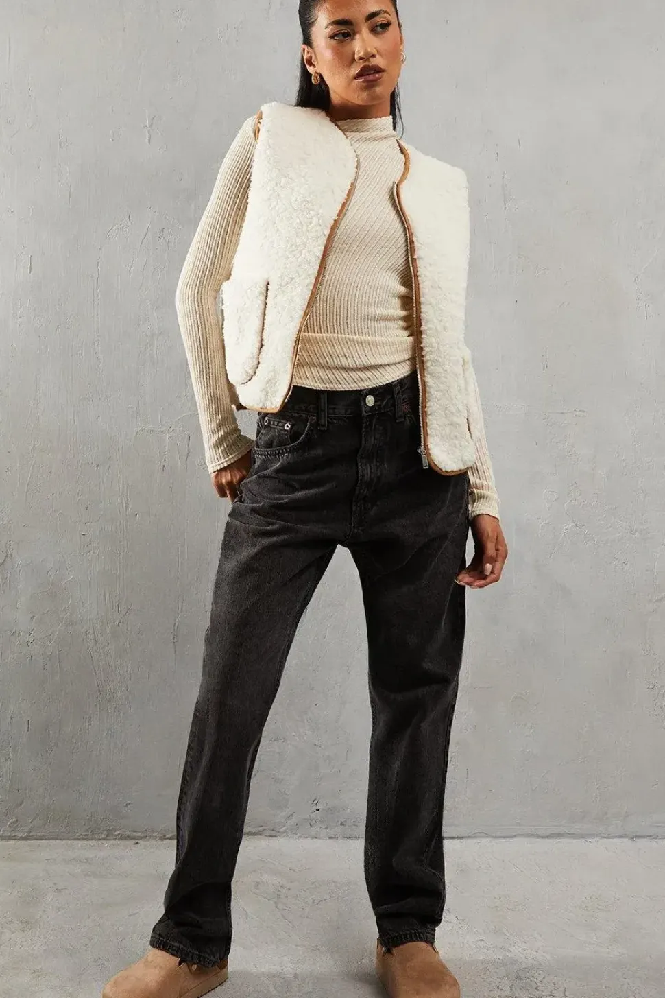 Soft Teddy Zip Through Gilet