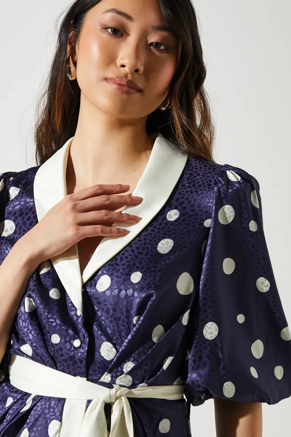 Spot Contrast Collar Dress