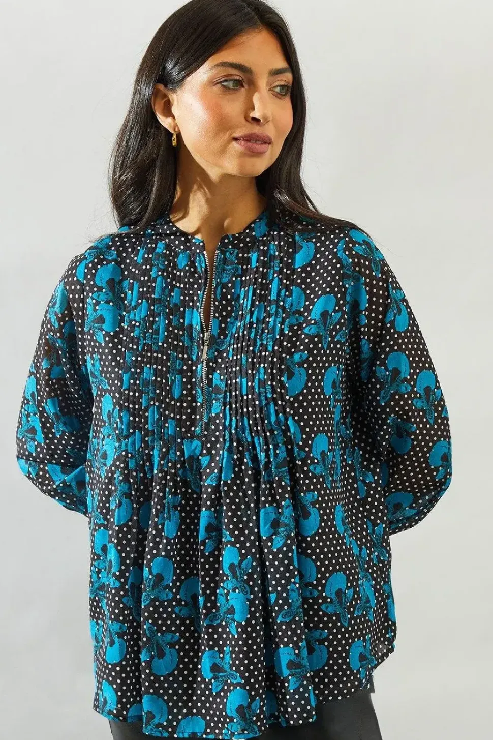 Spot Floral Pleat Zip Blouse