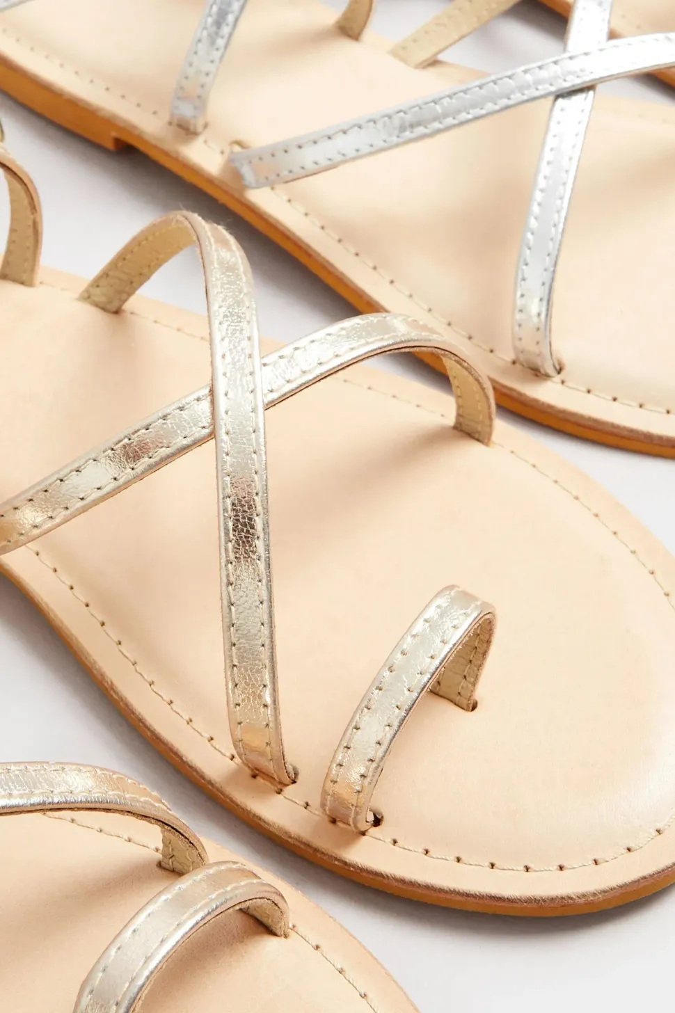 Standard Fit Cross Strap Leather Sandals