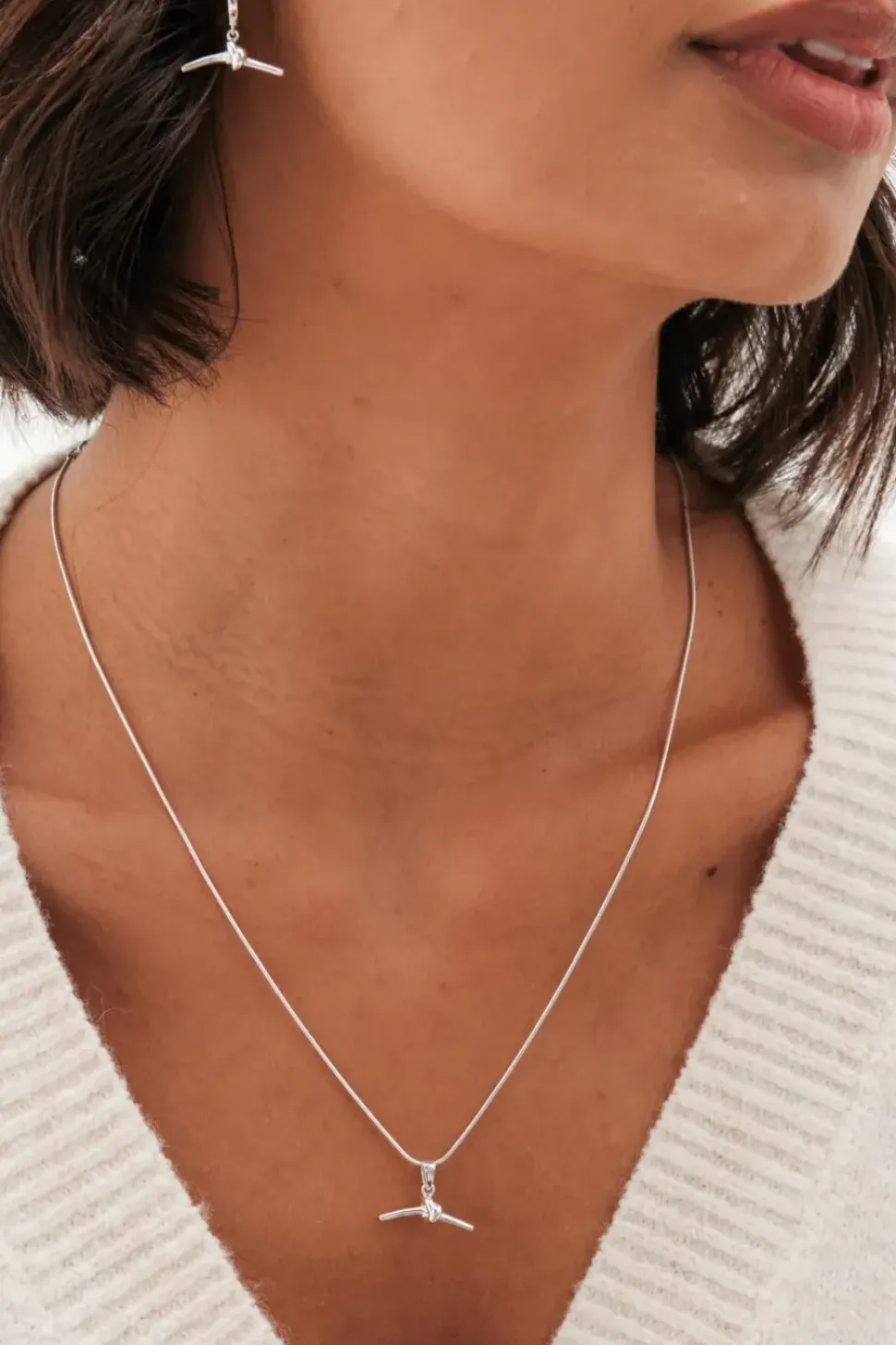 Sterling Silver 925 Knotted T Bar Pendant