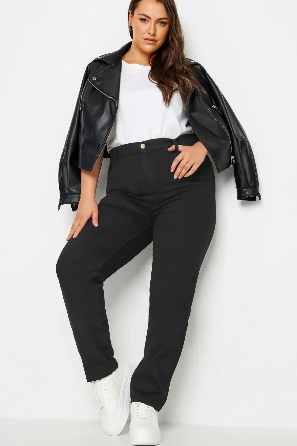 Straight Leg RUBY Jeans