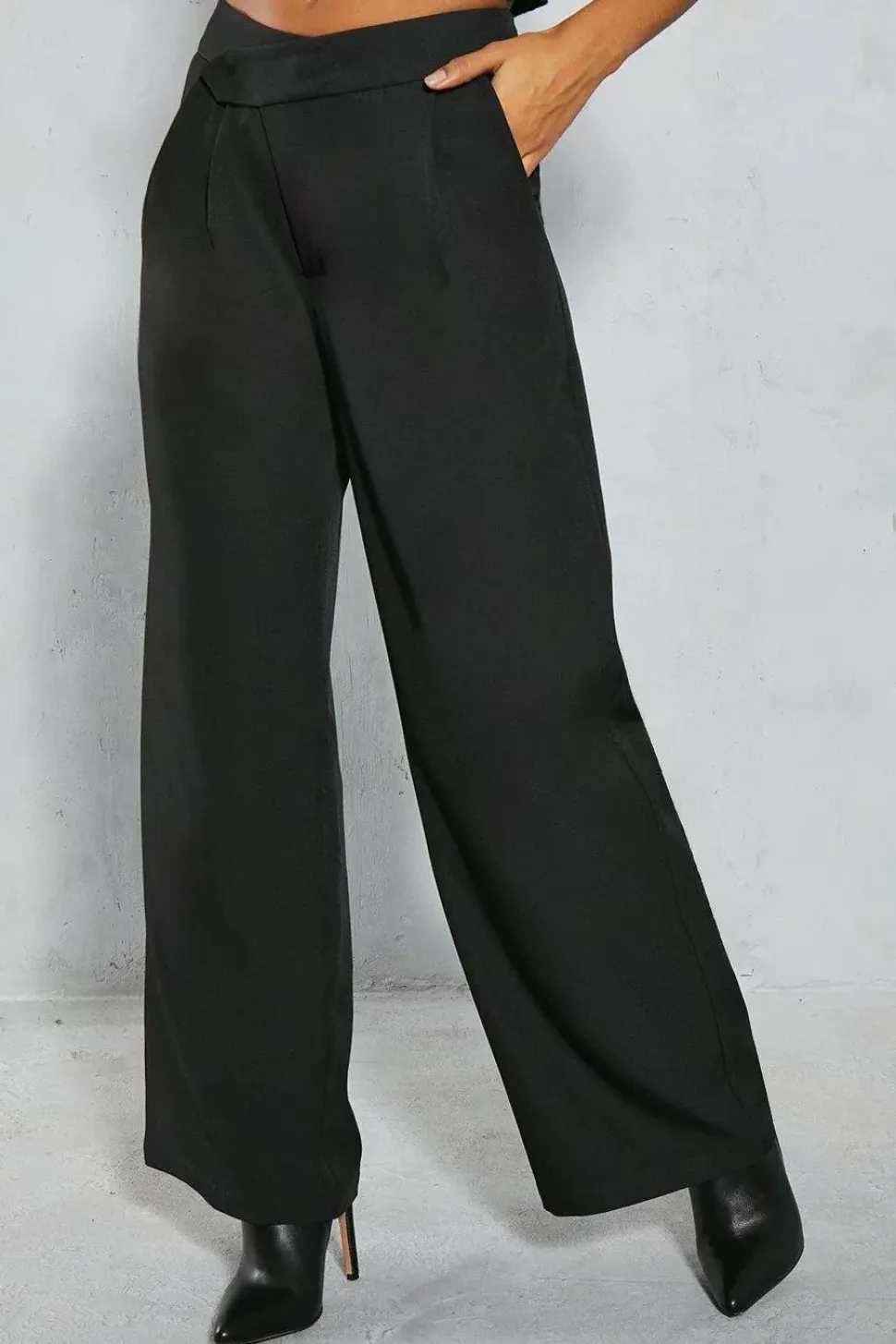 Tailored Drop Waist Wide Leg Trousers