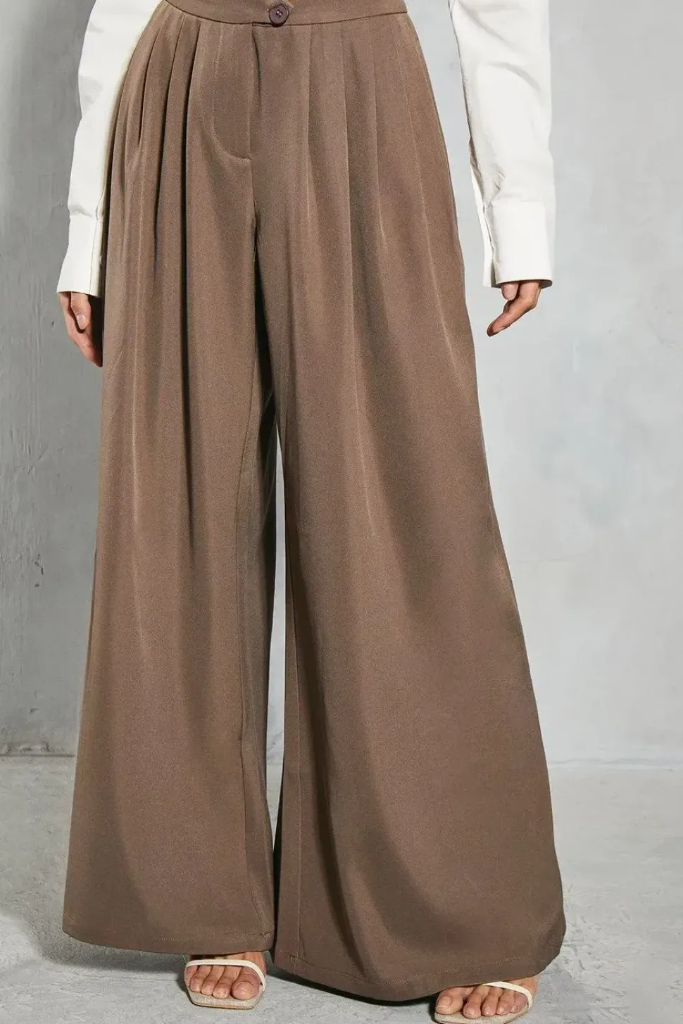 Tailored Mid Rise Oversized Wide Leg Trousers