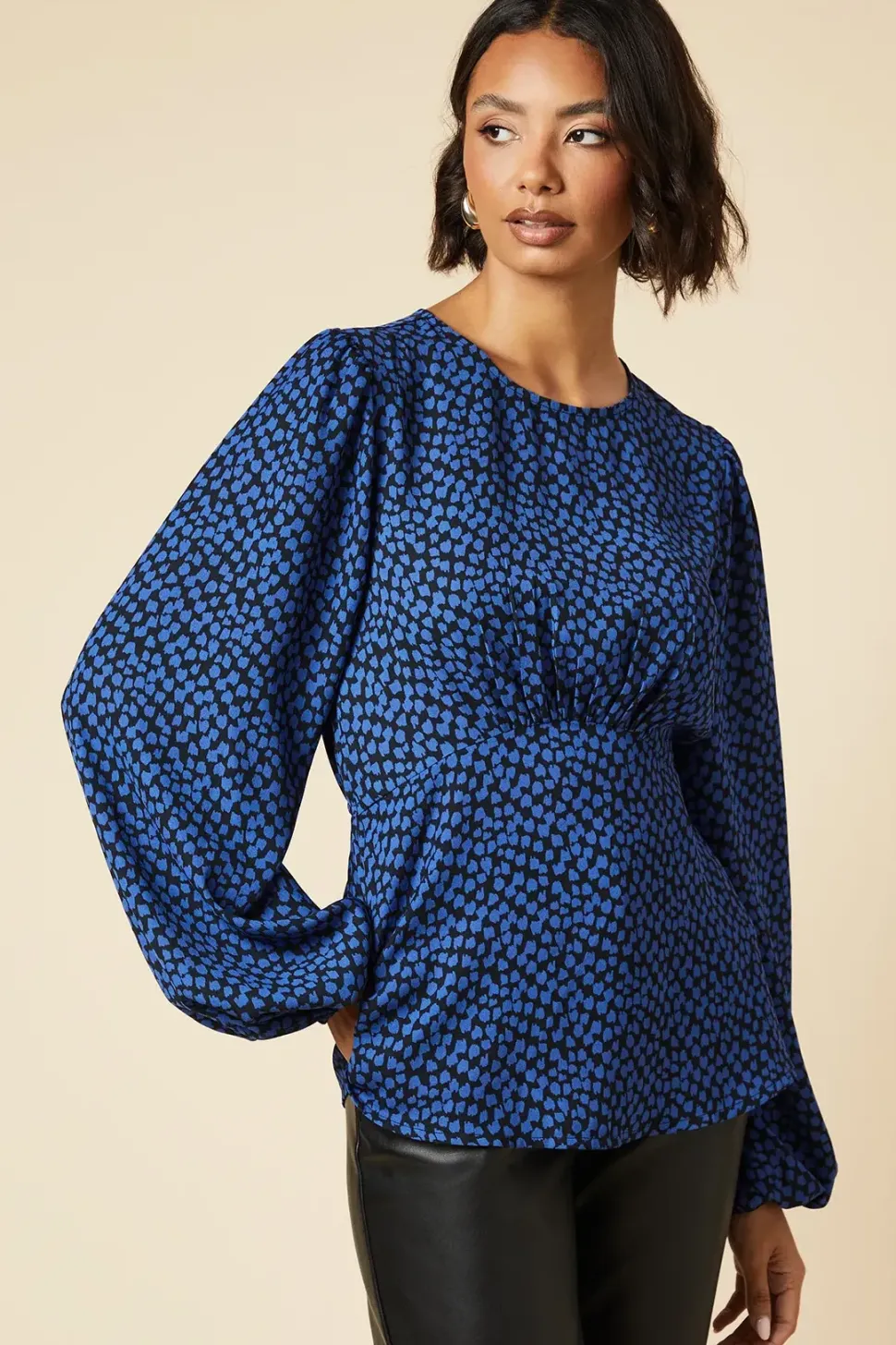 Tall Blue Blurred Spot Floral Tea Blouse