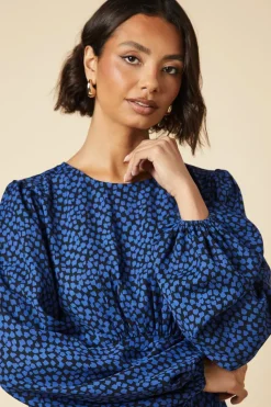 Tall Blue Blurred Spot Floral Tea Blouse