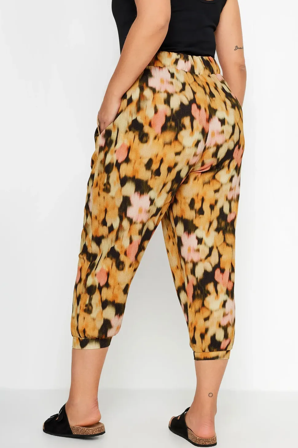 Textured Cropped Harem Trousers