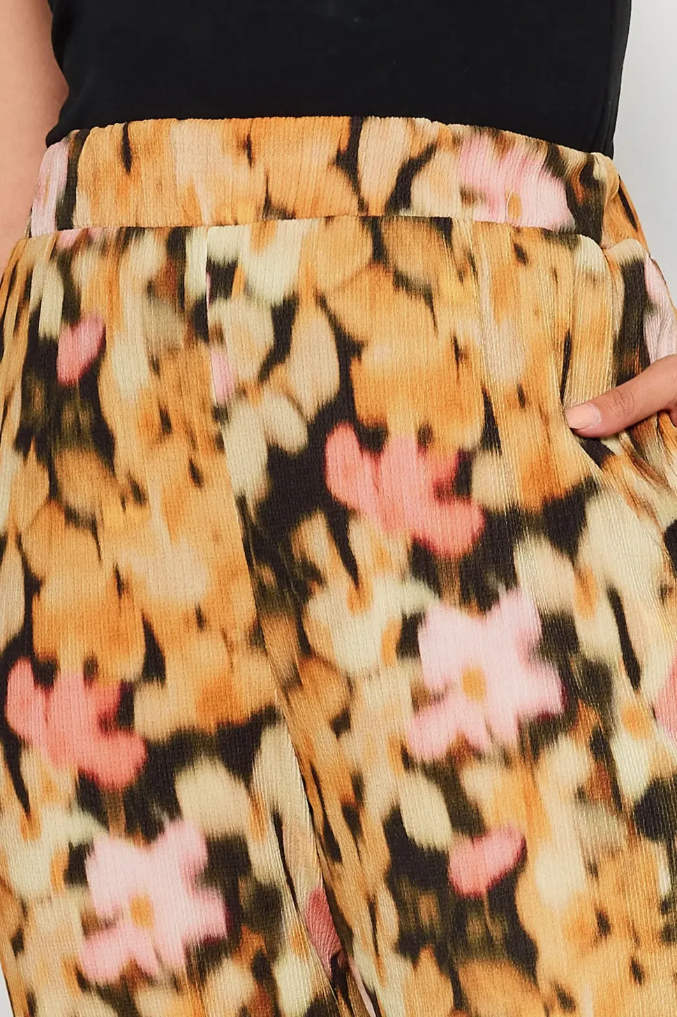 Textured Cropped Harem Trousers