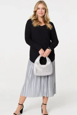 Textured V-Neck Relaxed Curve Hem Jumper