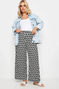 Textured Wide Leg Trousers