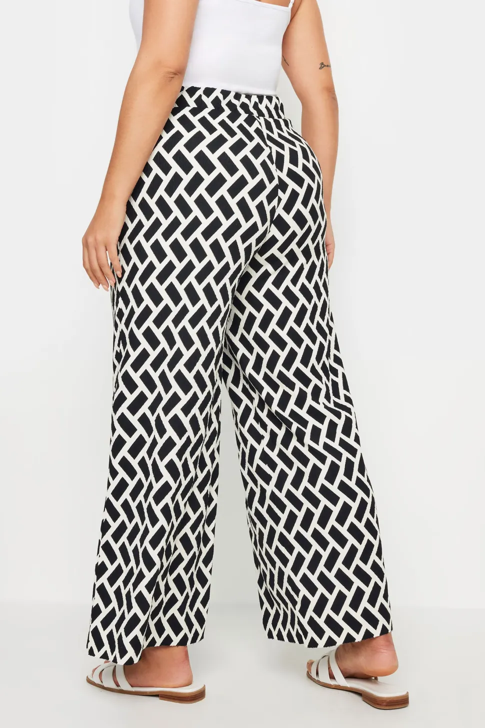 Textured Wide Leg Trousers