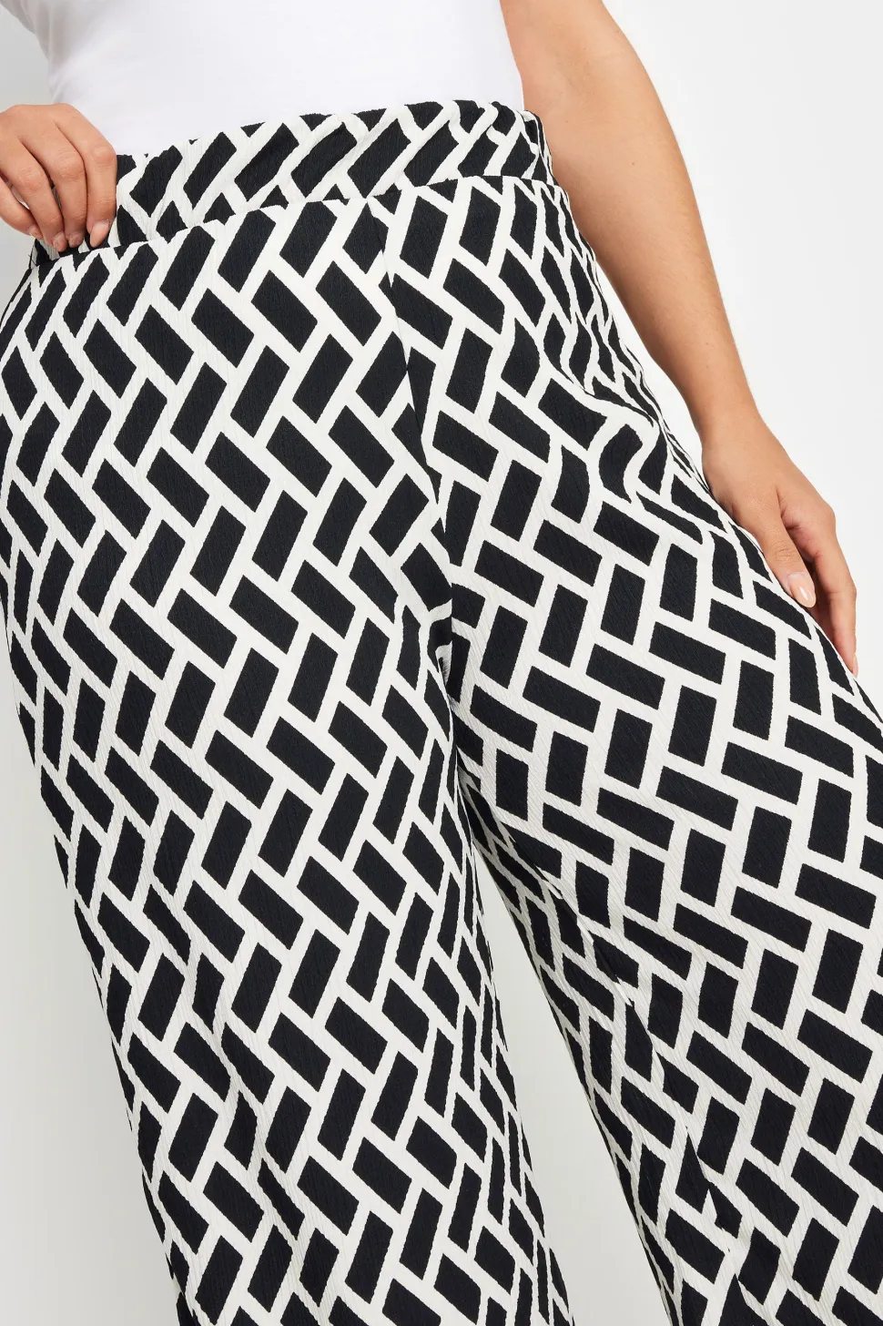 Textured Wide Leg Trousers