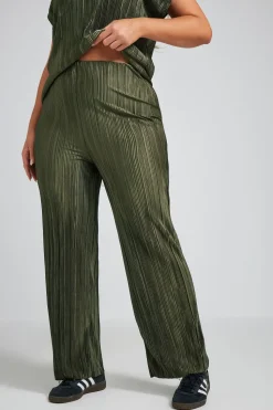 Textured Wide Leg Trousers