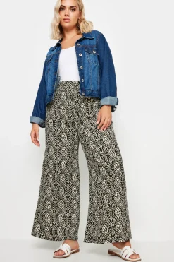 Textured Wide Leg Trousers