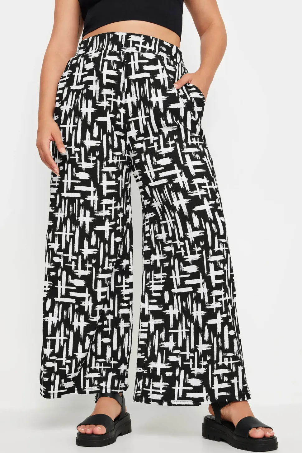 Textured Wide Leg Trousers