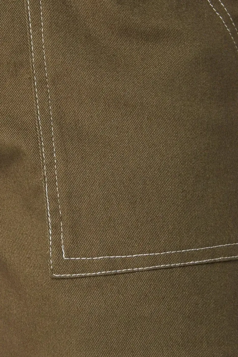 Twill Contrast Stitch Shorts