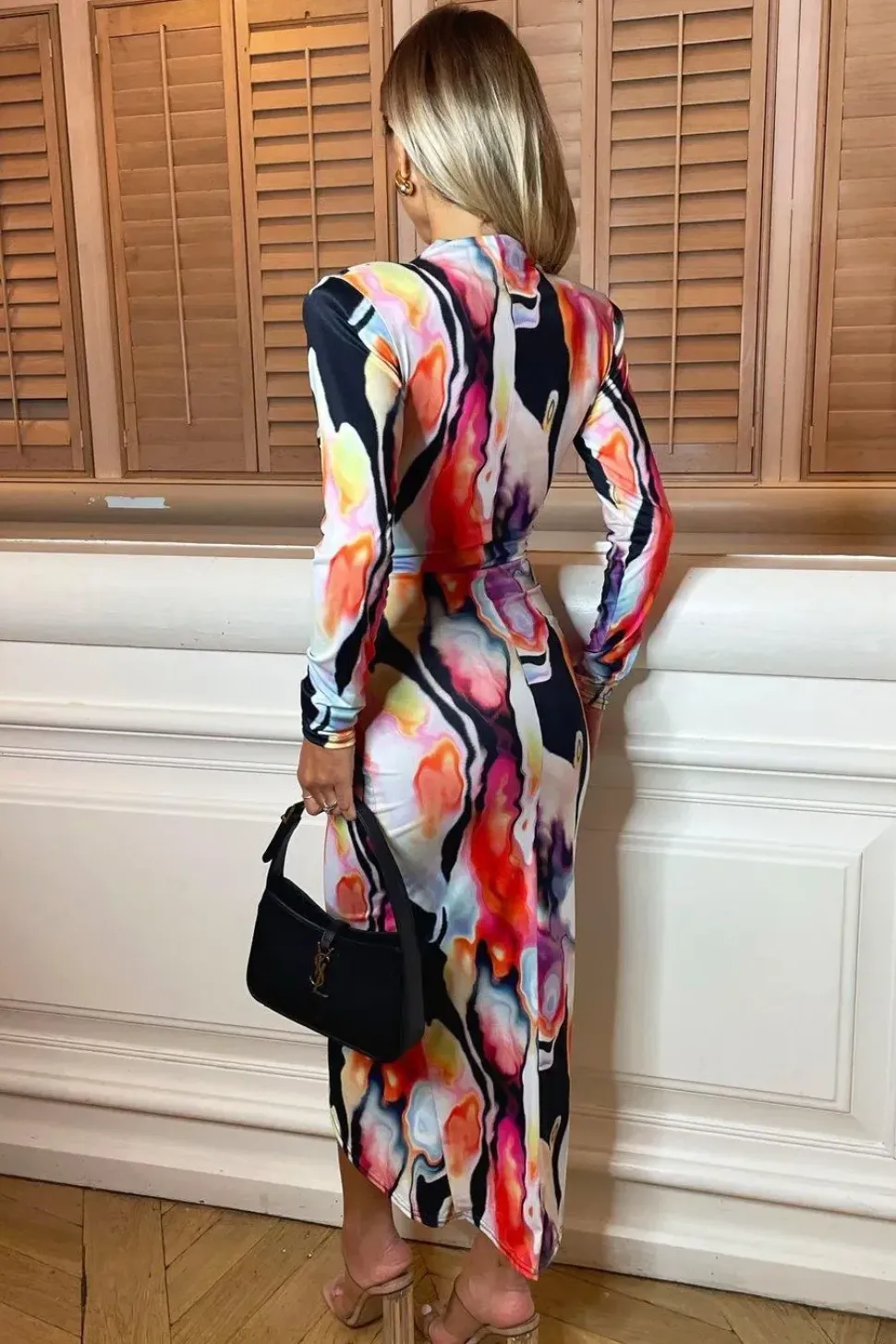V-Neck Long Sleeve Bodycon Midi Dress