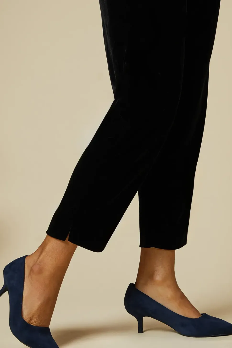 Wide Fit Dove Kitten Heel Court Shoes