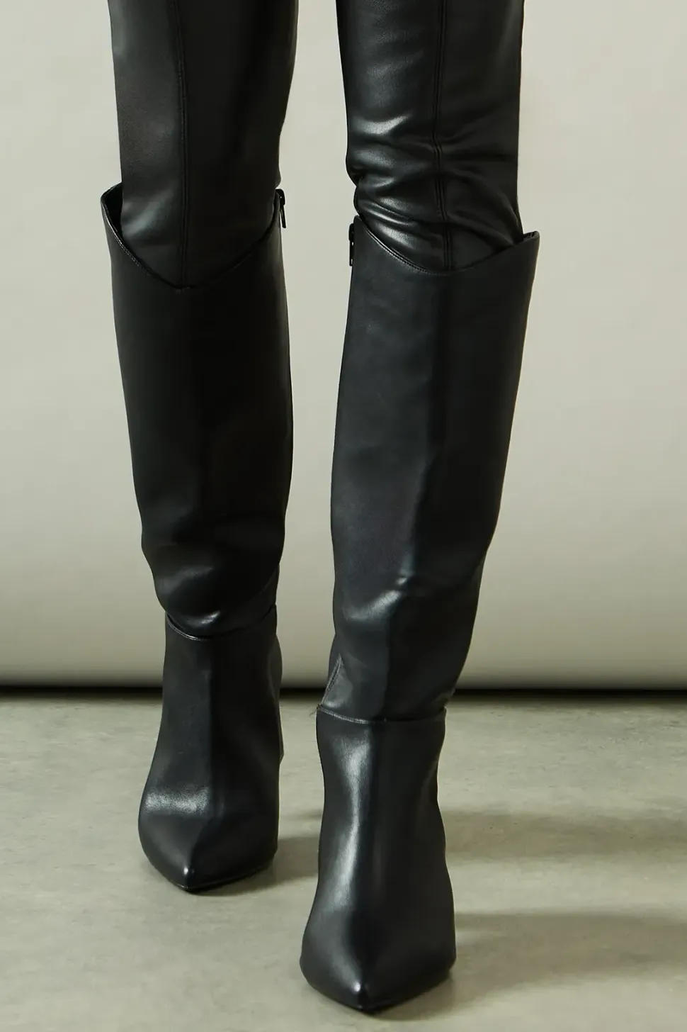 Wide Fit Halo Pointed High Block Heel Knee Boots