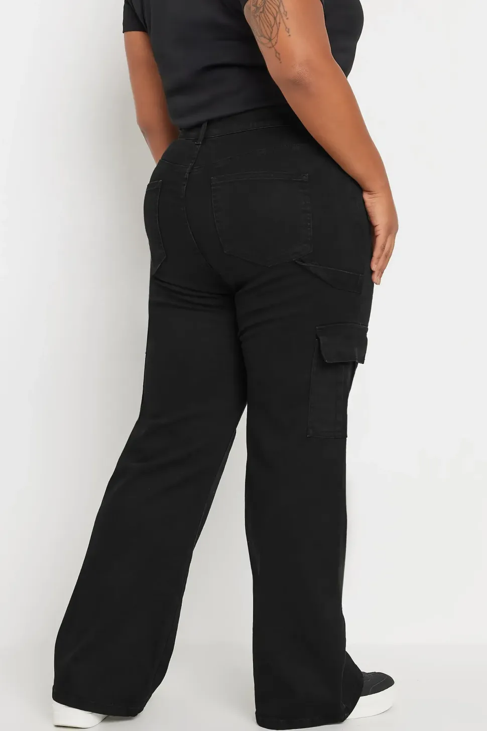 Wide Leg Cargo Jeans