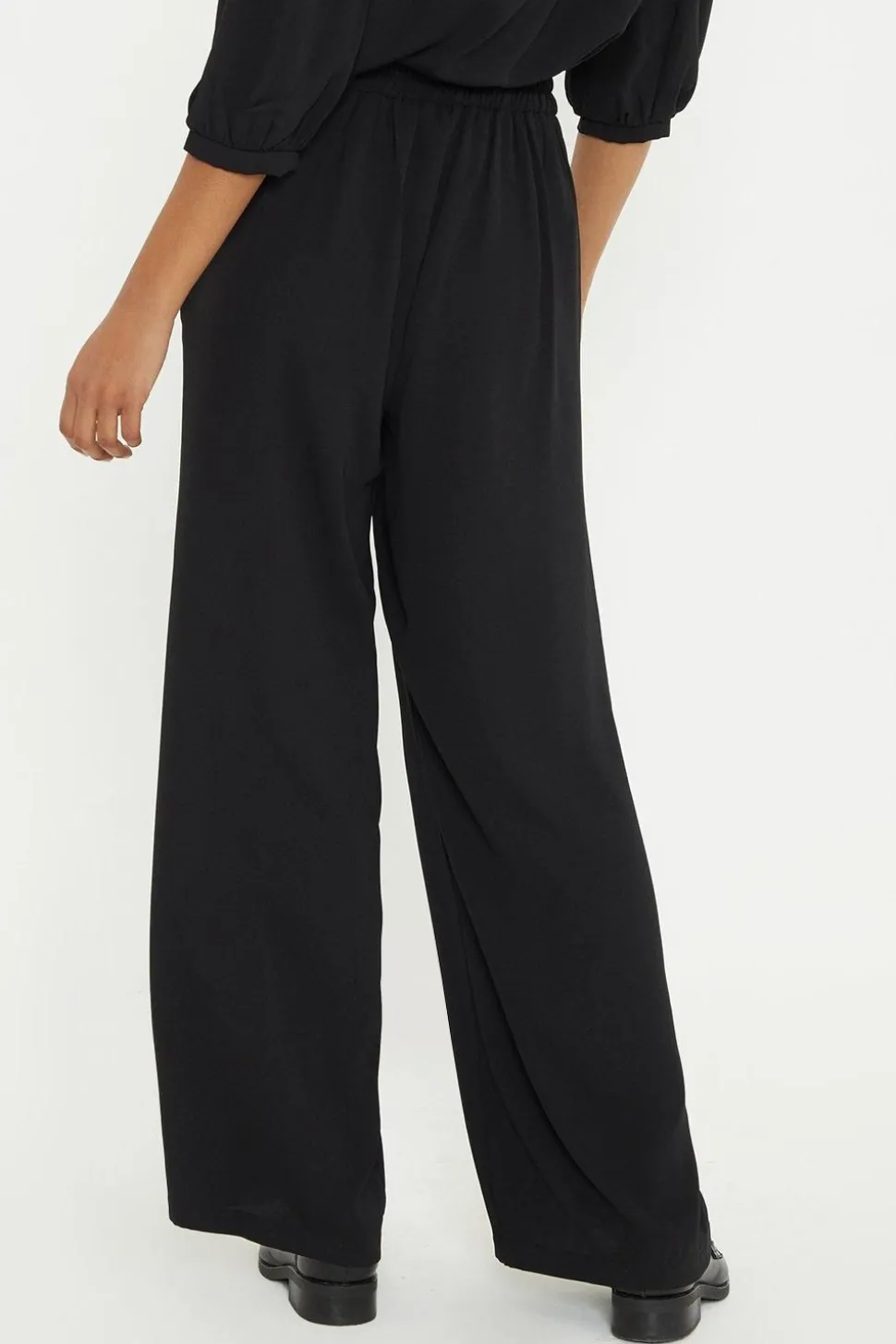 Wide Leg Trouser