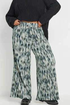 Wide Leg Trousers
