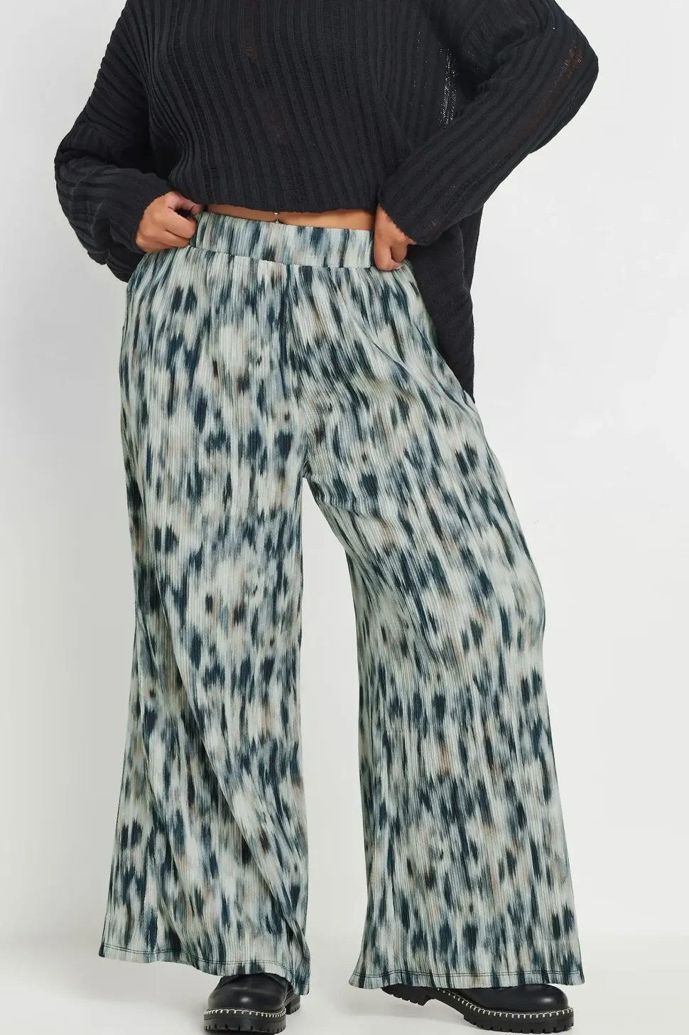 Wide Leg Trousers