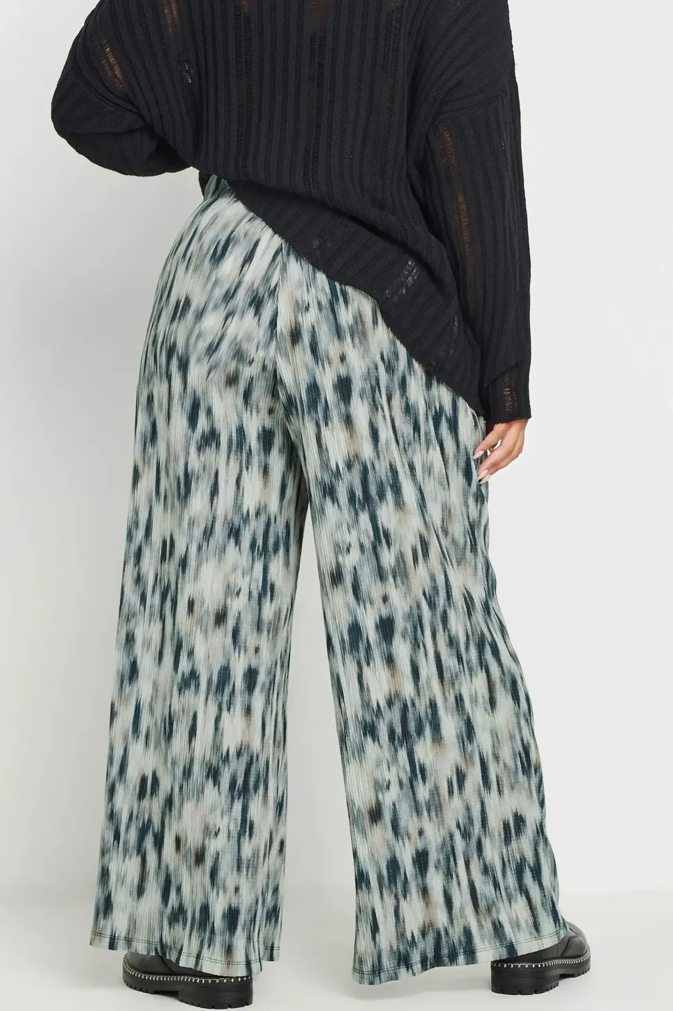 Wide Leg Trousers
