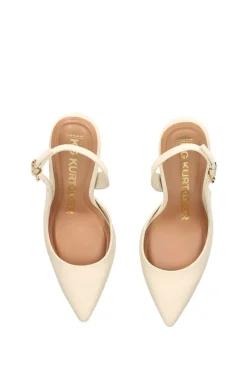 'Aria'  Heels